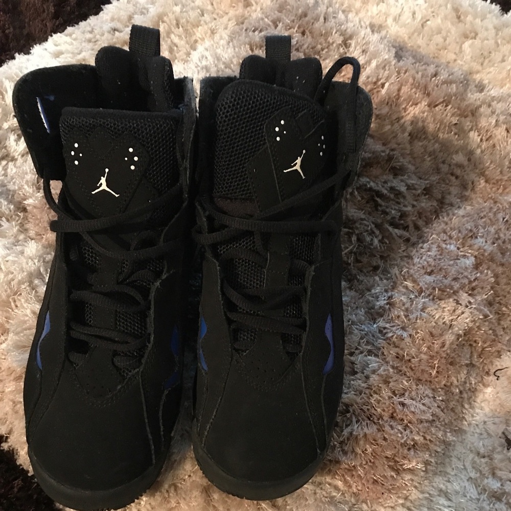 Good condition boys size 6 Jordan’s